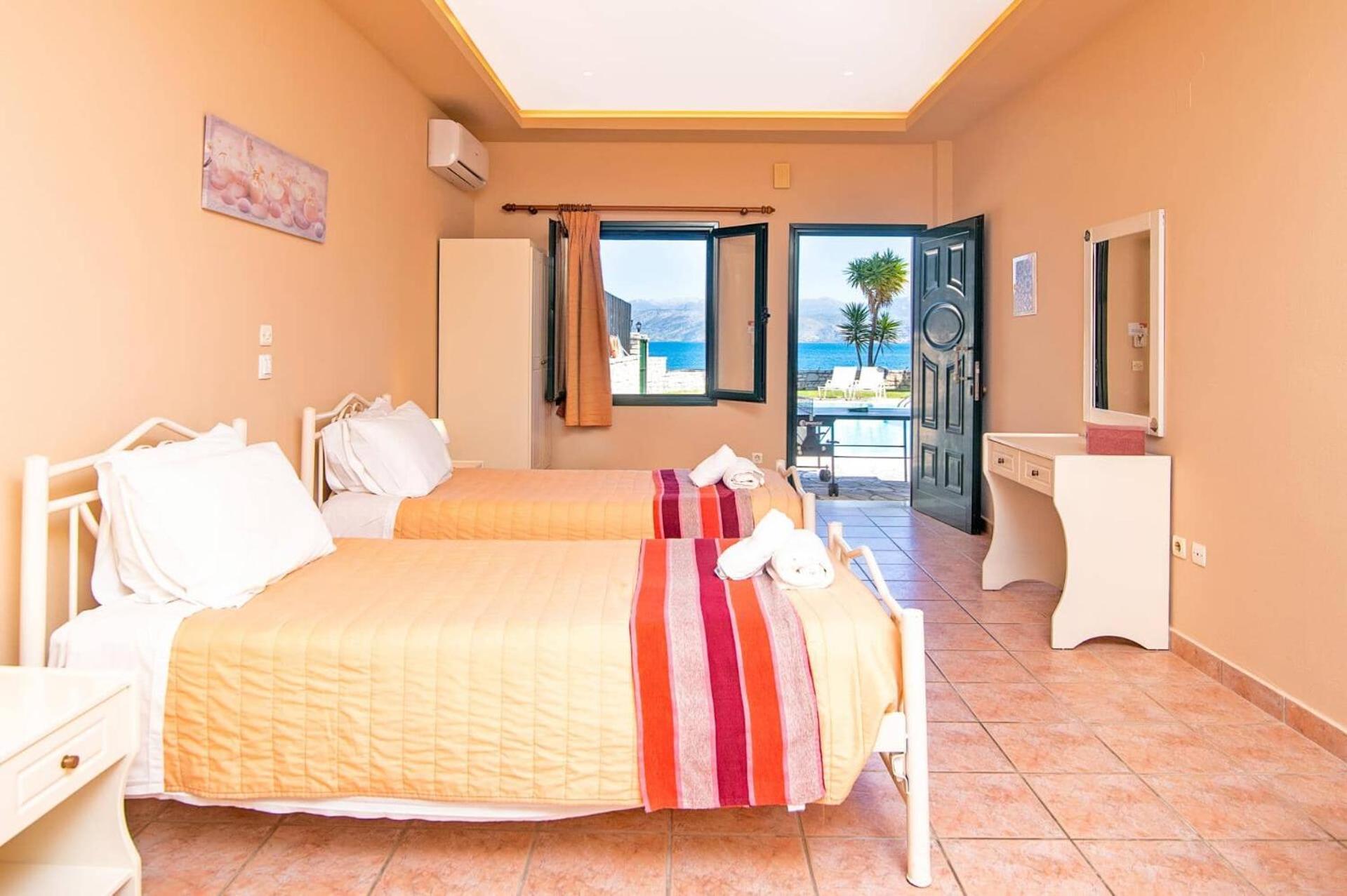 Villa Annie By Villa Plus Kassiopi Bagian luar foto