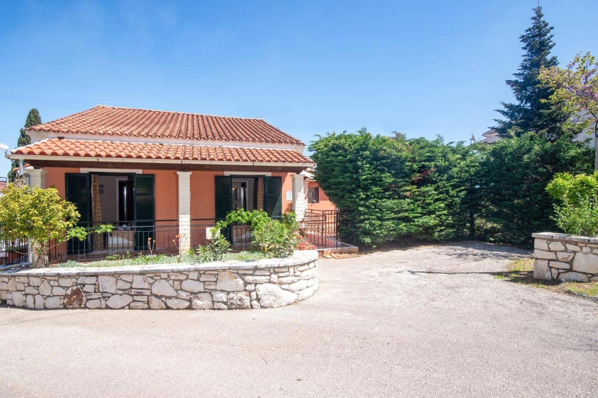 Villa Annie By Villa Plus Kassiopi Bagian luar foto